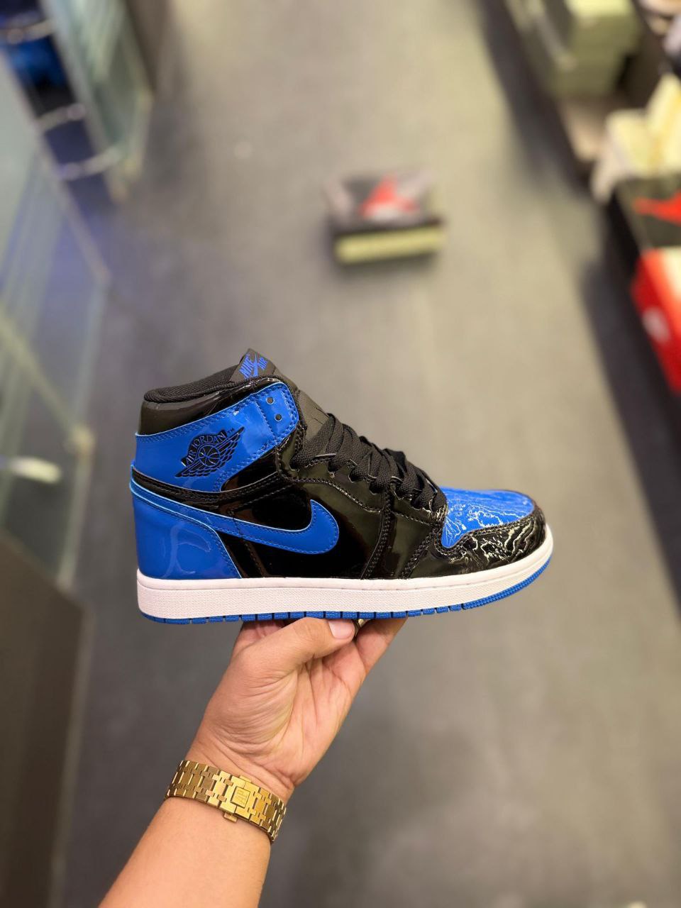 Air Jordans Retro 1 Patent Royal Blue Sneaker for Men's
