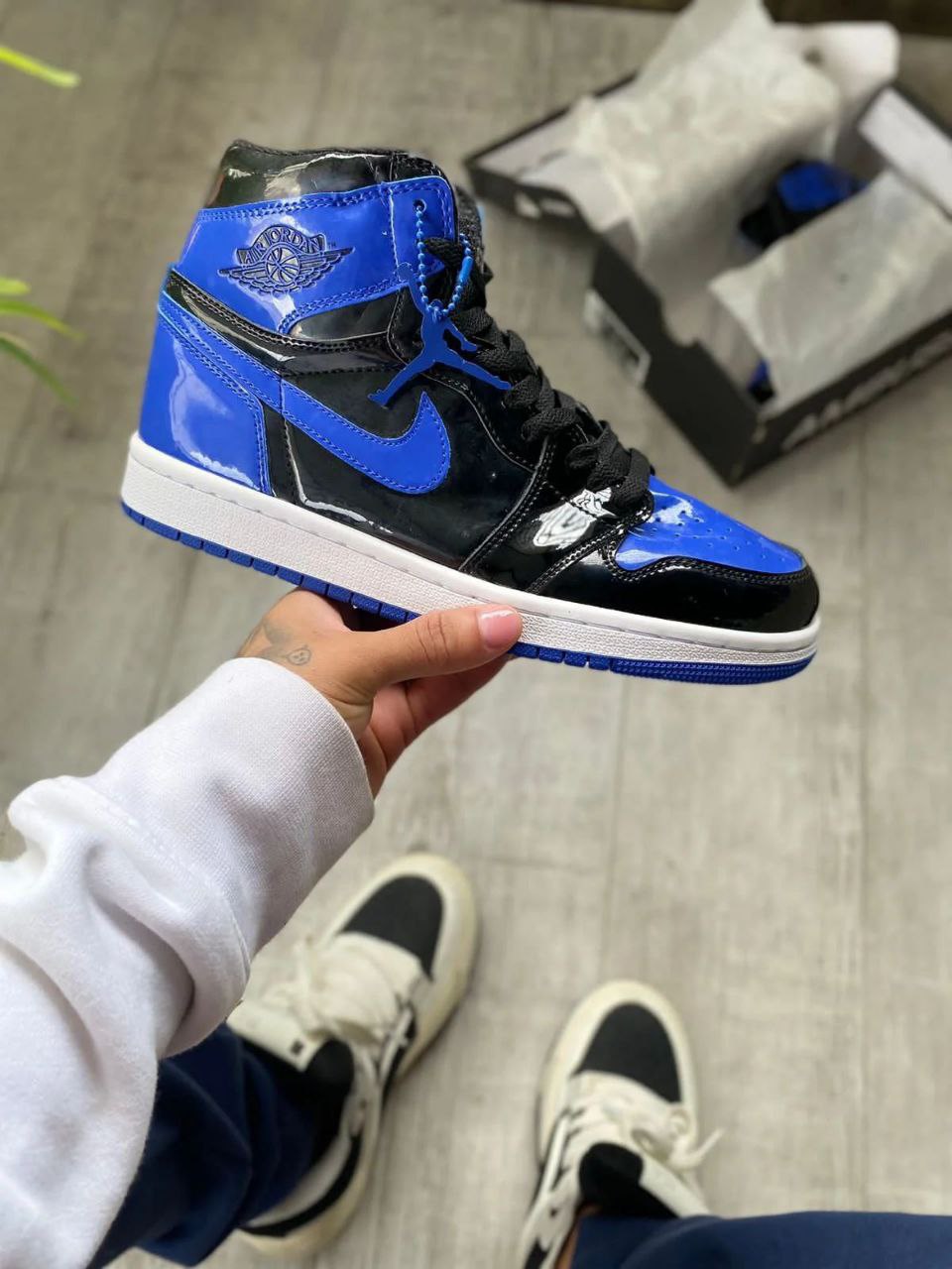 Air Jordans Retro 1 Patent Royal Blue Sneaker for Men's