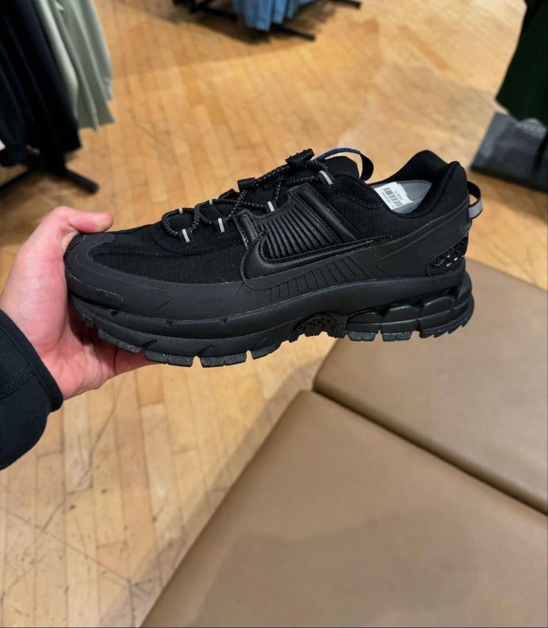 Nike Zoom Vomero Roam Triple Black