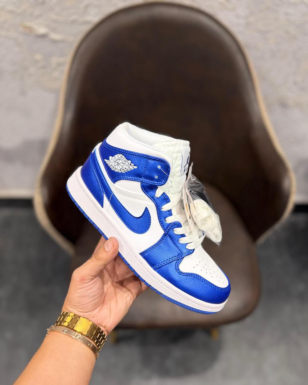 Nike Air Jordans Retro 1 Mid Royal Sneaker for Men's