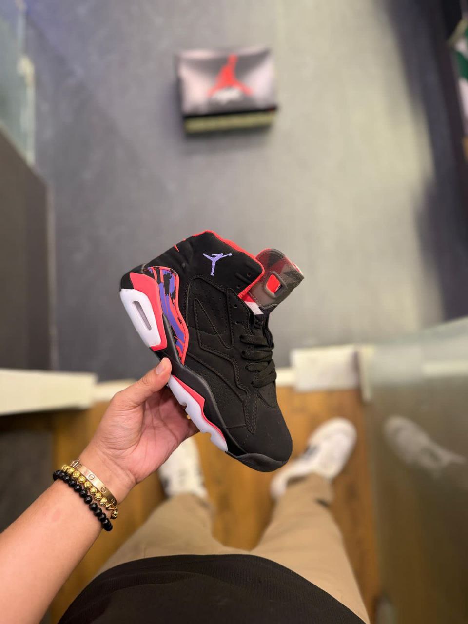 Air Jordans Retro 6 Jumpman Mvp Black Red Sneaker for Men's