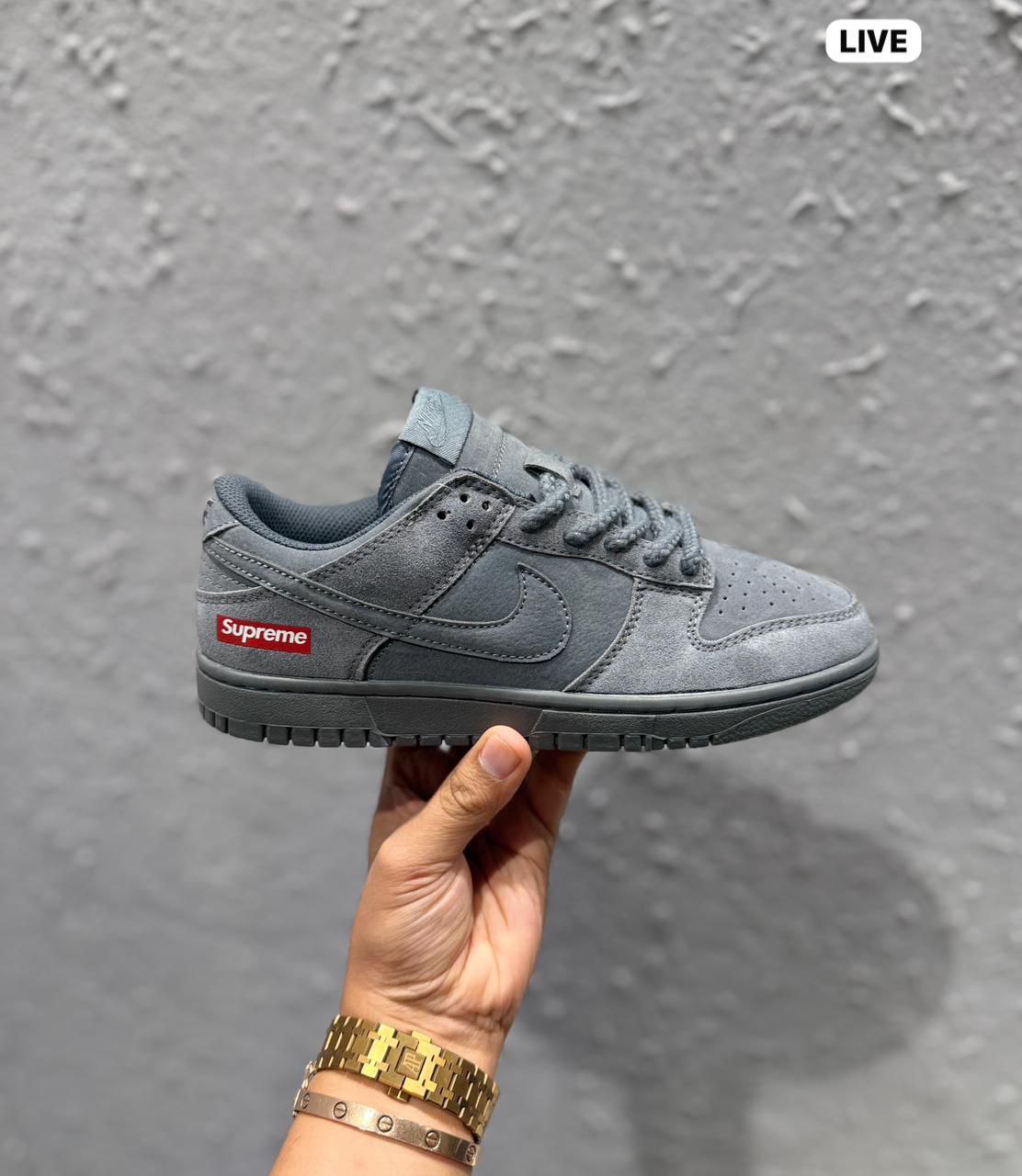 Nike SB Dunk Supreme Wolf Grey Sneaker
