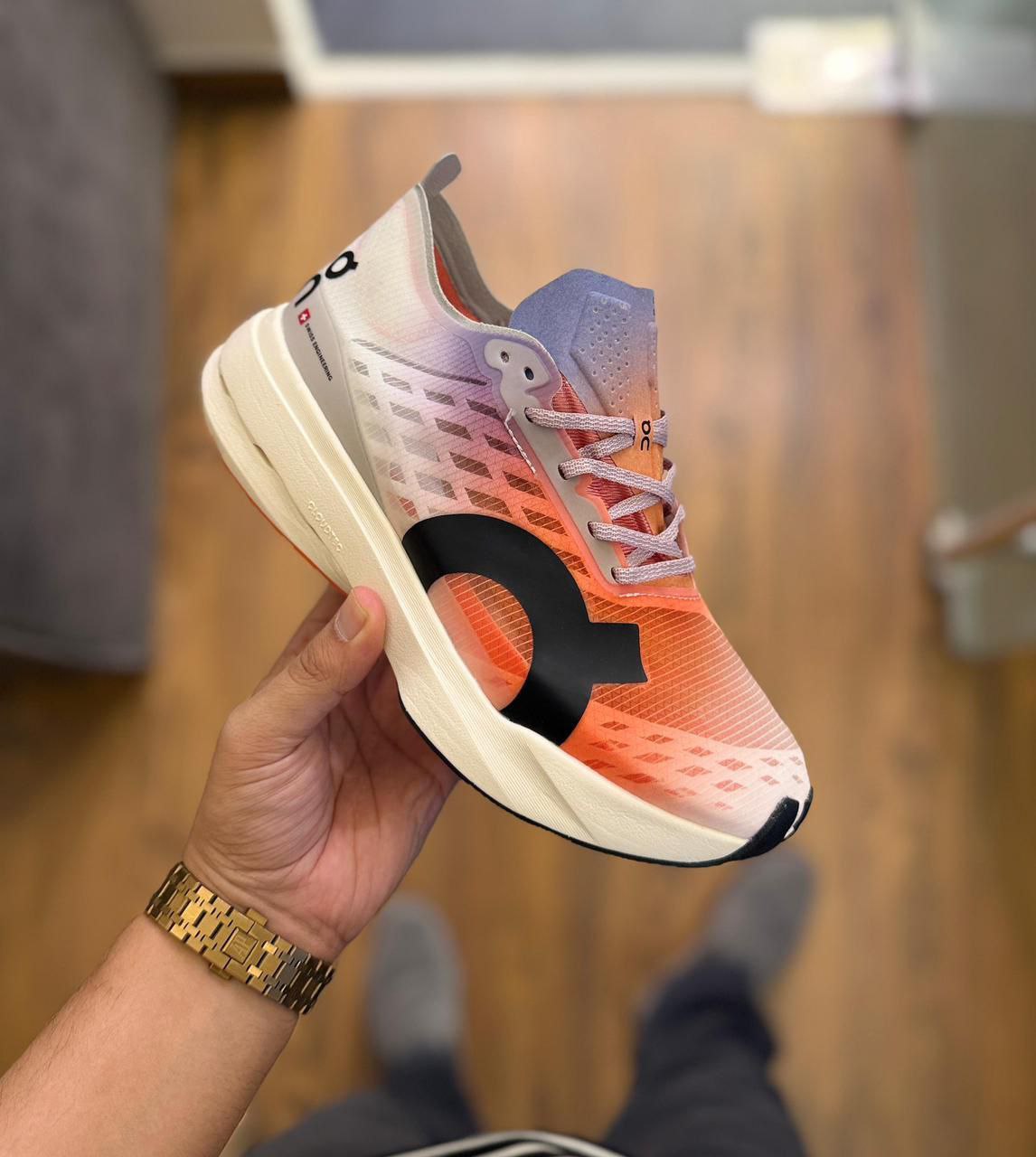 On Running Cloudboom Strike Sneaker